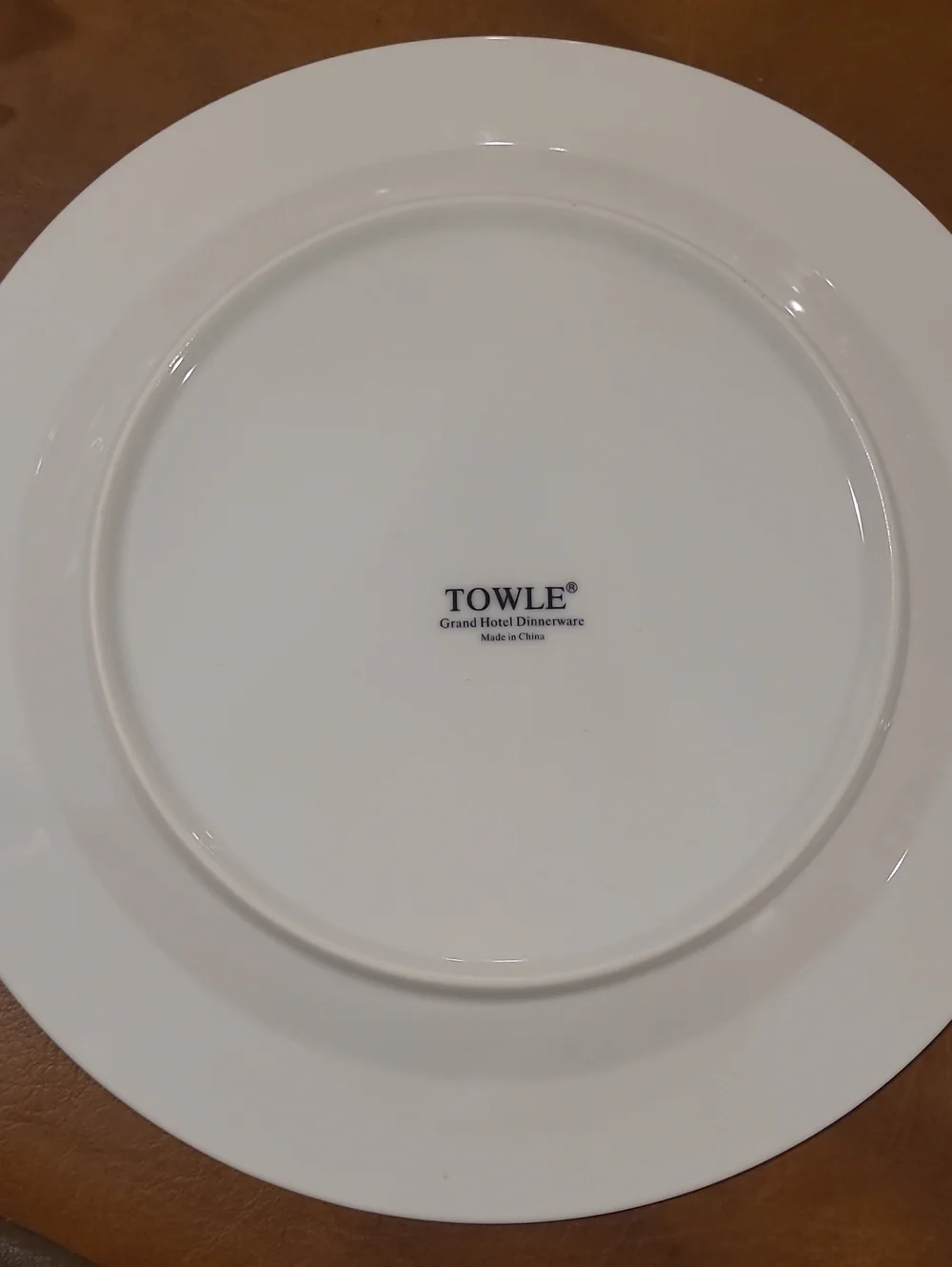 2 Towle Grand Hotel Porcelain Dinner Plates